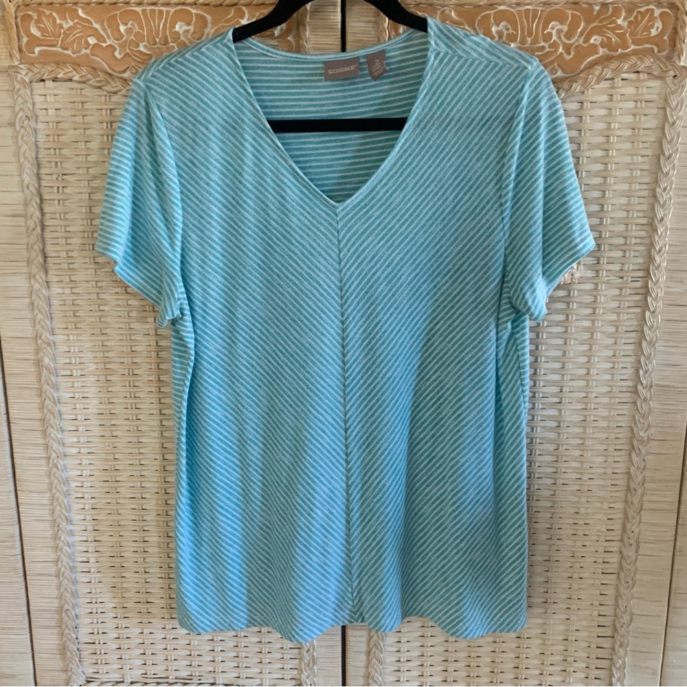 Chico’s Sz.2  V Neck Top